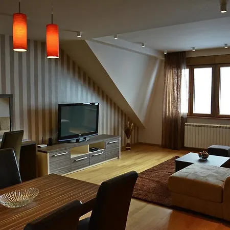 Bed & Breakfast Klub Satelit 4*