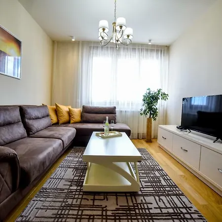 Klub Satelit Bed & Breakfast